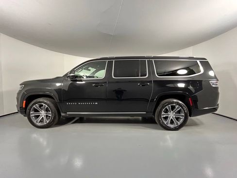 Used 2024 Jeep Grand Wagoneer L 4WD image 4