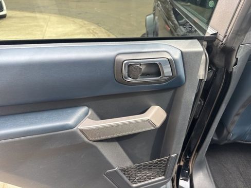 Used 2021 Ford Bronco Outer Banks image 28