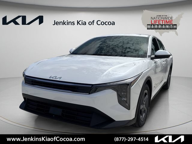 New 2026 Kia K4 FWD image 11