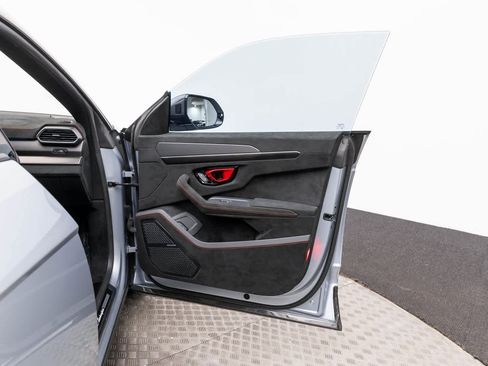 Used 2024 Lamborghini Urus Performante image 52