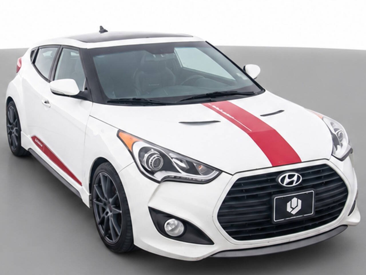 Used 2015 Hyundai Veloster Turbo w/ Option Group 04 FWD image 1