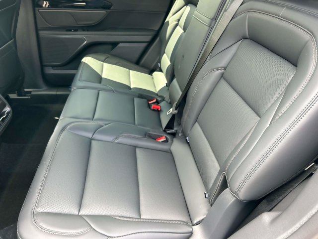 New 2026 Lincoln Nautilus Premier w/ Jet Appearance Package AWD/4WD image 21