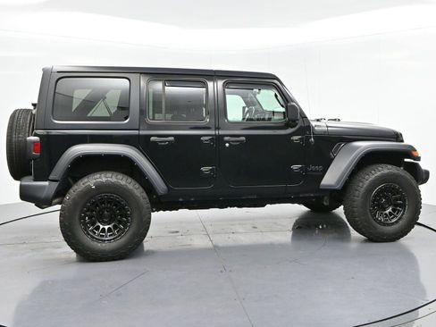 Used 2022 Jeep Wrangler Unlimited Sport AWD/4WD image 8