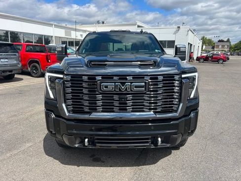 Used 2024 GMC Sierra 2500 Denali Ultimate w/ Max Trailering Package AWD/4WD image 2