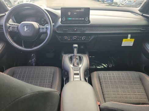 Used 2024 Honda HR-V Sport image 11