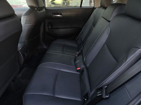 Certified 2023 Toyota Corolla Cross XLE image 11