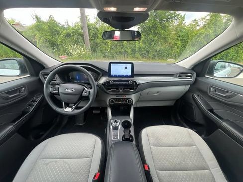 Used 2023 Ford Escape Active AWD/4WD image 16