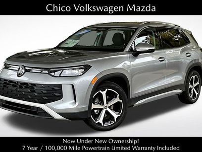 New 2025 Volkswagen Tiguan SE