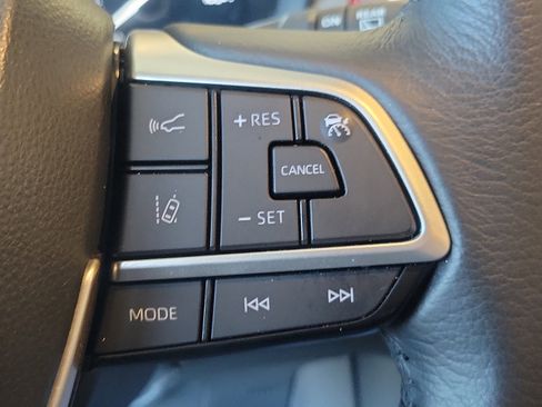 Certified 2023 Toyota Sienna XLE image 22