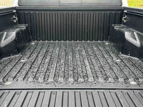 Used 2017 Toyota Tacoma SR5 AWD/4WD image 20
