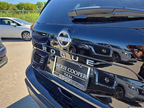 New 2026 Nissan Rogue S image 39