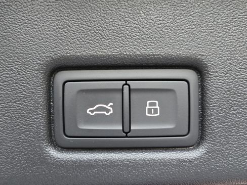 New 2026 Audi SQ5 Premium Plus image 14