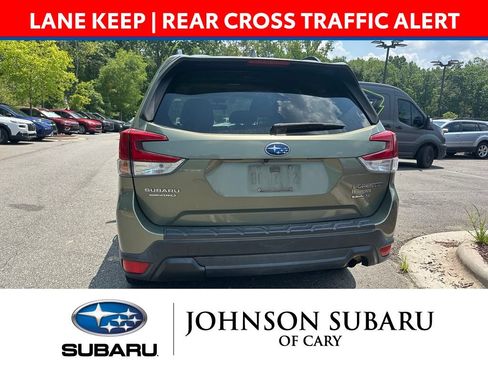 Used 2019 Subaru Forester Premium AWD/4WD image 4