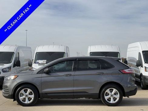 Certified 2024 Ford Edge SE image 3