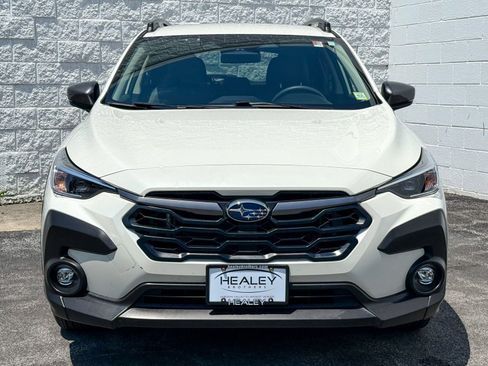Used 2024 Subaru Crosstrek 2.0i Premium AWD/4WD image 2