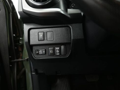 Used 2022 Toyota Tacoma TRD Off-Road w/ Technology Package RWD image 12