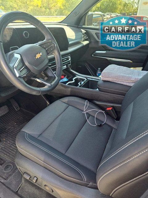 Used 2026 Chevrolet Traverse LT w/ Enhanced Driving Package FWD image 6
