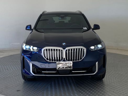 New 2026 BMW X5 xDrive40i w/ Climate Comfort Package image 5