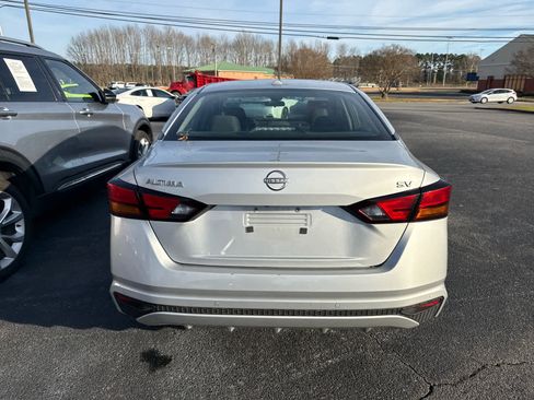 Used 2023 Nissan Altima 2.5 SV image 19