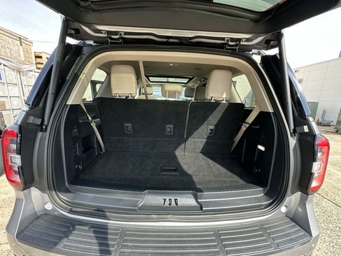 Used 2024 Ford Expedition Limited AWD/4WD image 35