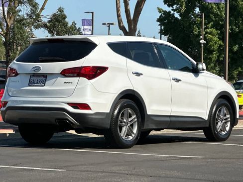 Used 2018 Hyundai Santa Fe Sport FWD image 2