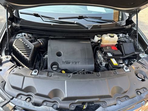 Used 2023 Chevrolet Traverse RS w/ LPO, Floor Liner Package AWD/4WD image 16