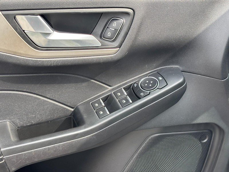 Used 2021 Ford Escape SEL AWD/4WD image 16