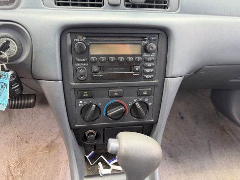 Used 2000 Toyota Camry LE FWD image 24