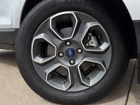 Used 2021 Ford EcoSport S image 9