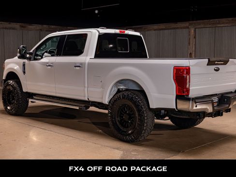 Used 2022 Ford F250 XLT w/ XLT Premium Package image 7