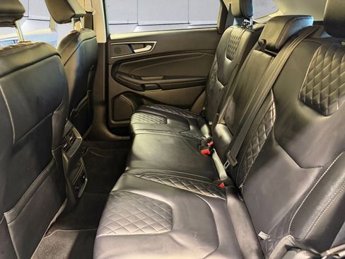 Used 2024 Ford Edge Titanium AWD/4WD image 14