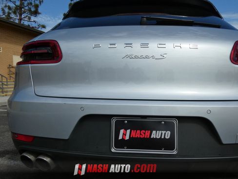 Used 2017 Porsche Macan S AWD/4WD image 11