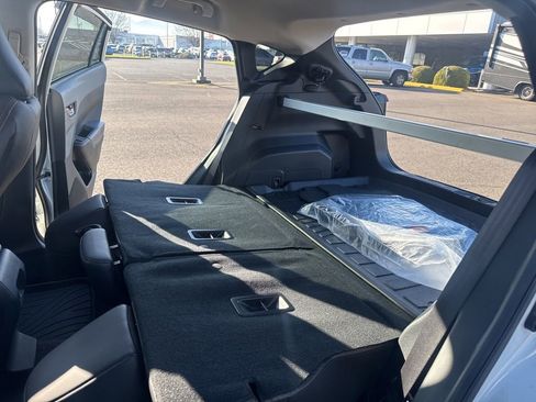 Certified 2025 Subaru Crosstrek 2.5i Limited w/ Crosstrek Mirror Package image 16