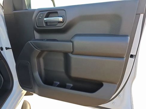Used 2023 Chevrolet Silverado 1500 Custom Trail Boss w/ LPO, Dark Essentials Package AWD/4WD image 15
