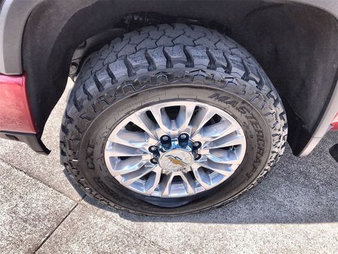 Used 2021 Chevrolet Silverado 3500 High Country image 10