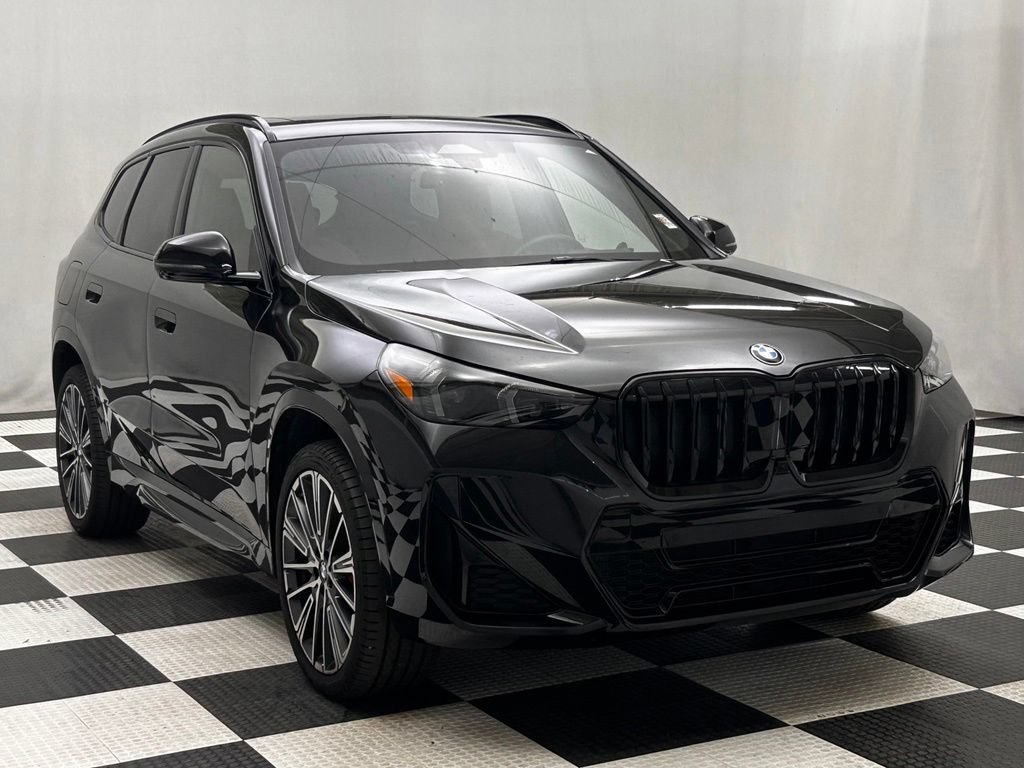 Used 2025 BMW X1 xDrive28i w/ Premium Package AWD/4WD image 2