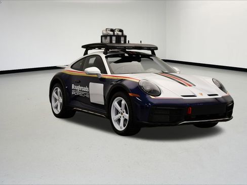 Used 2024 Porsche 911 Dakar image 9