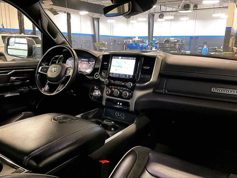 Used 2024 RAM 1500 Laramie AWD/4WD image 14