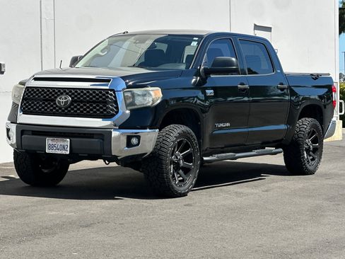 Used 2018 Toyota Tundra SR5 w/ SR5 Upgrade Package RWD image 8