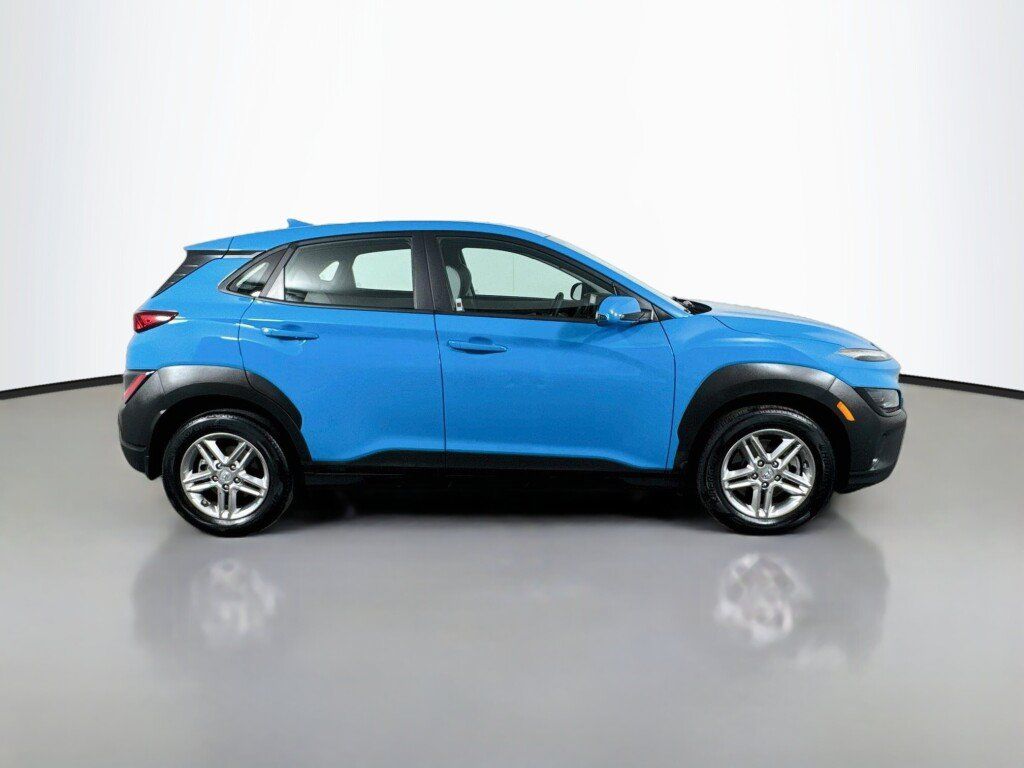 Used 2023 Hyundai Kona SE AWD/4WD image 6