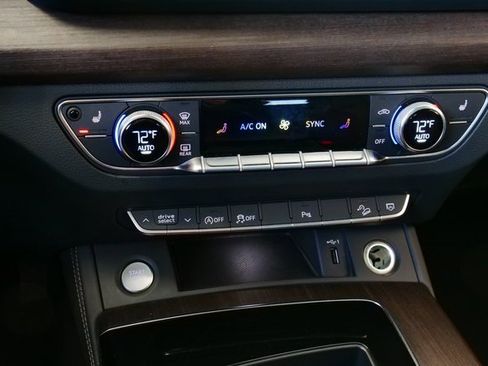 Used 2024 Audi Q5 2.0T Premium Plus image 24