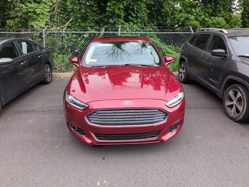 Used 2015 Ford Fusion Titanium FWD image 2