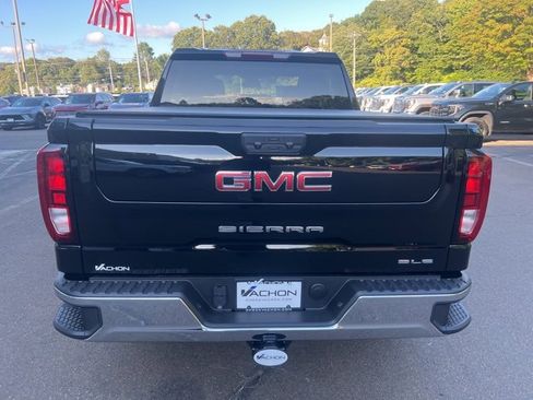 New 2026 GMC Sierra 1500 SLE image 7
