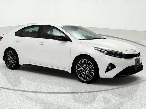Used 2023 Kia Forte GT FWD image 2