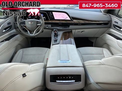 Used 2021 Cadillac Escalade Sport Platinum w/ Heavy-Duty Trailer Package image 17
