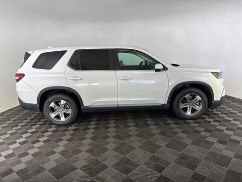 Used 2023 Honda Pilot EX-L image 4