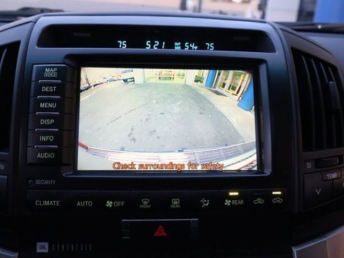 Used 2009 Toyota Land Cruiser image 25