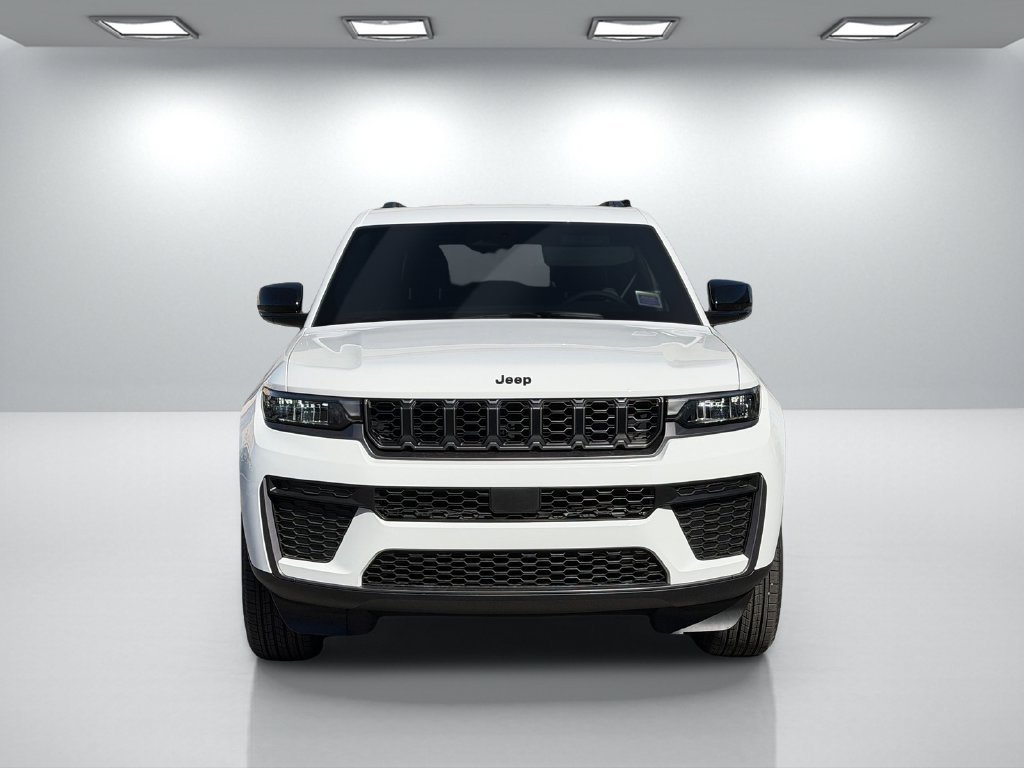 New 2026 Jeep Grand Cherokee Altitude RWD image 9