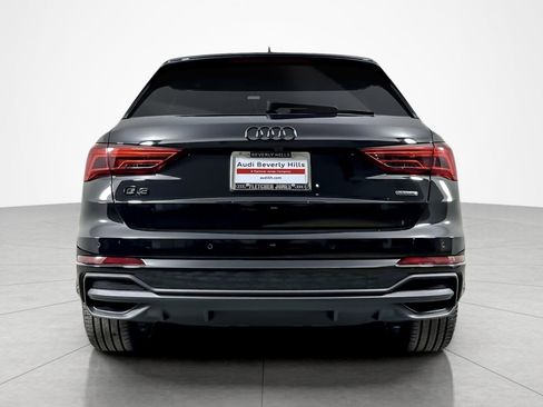 Used 2025 Audi Q3 2.0T Premium image 4