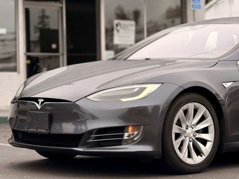Used 2016 Tesla Model S 75 image 4